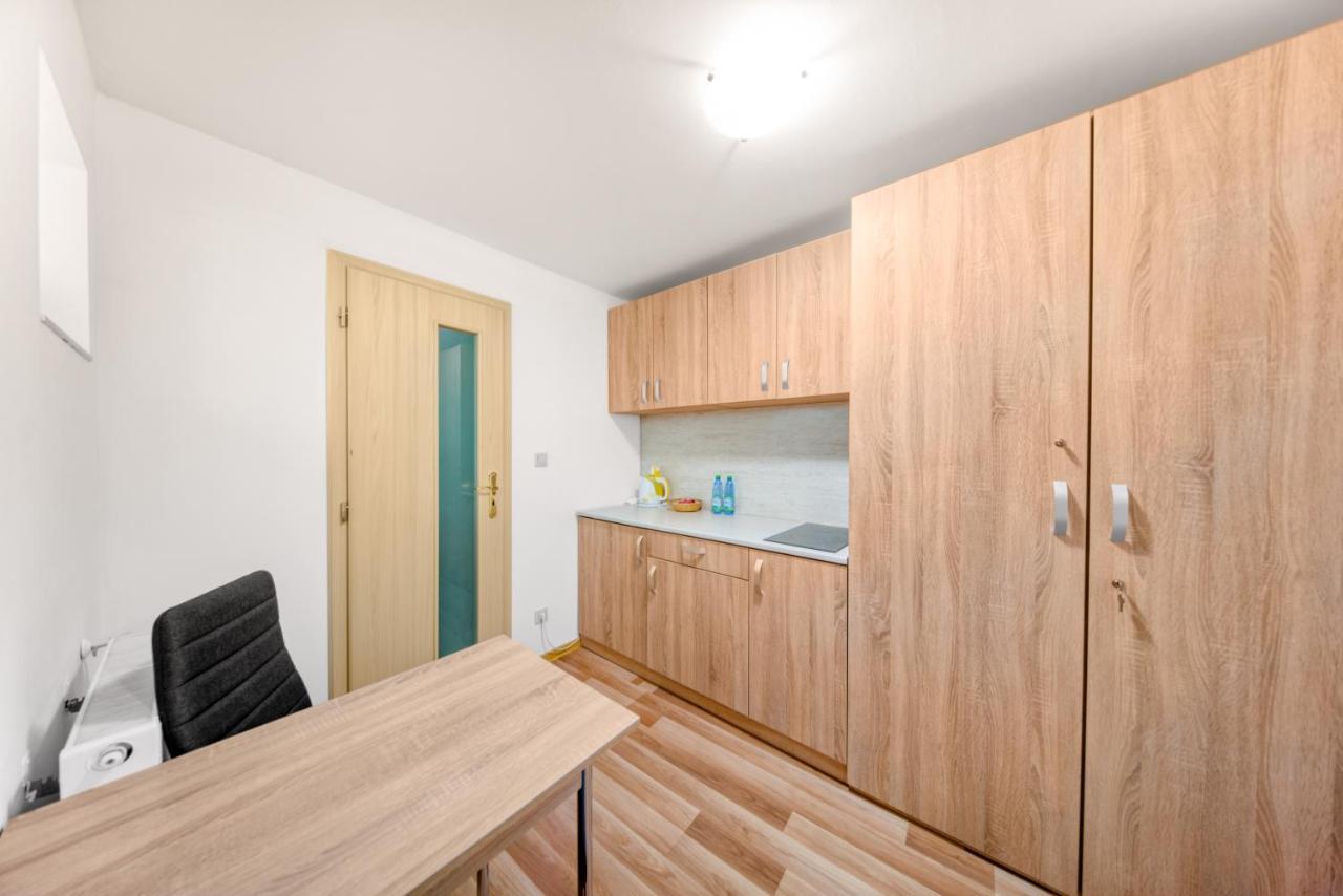 Pb Apartments Spišská Nová Ves Exteriör bild